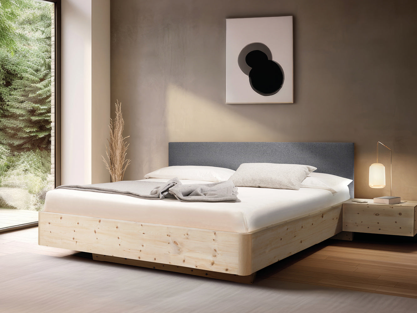 Massivholz-Bett HILJA, Kopfteil in Lodenstoff Smoke