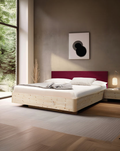 Massivholz-Bett HILJA, gepolstertes Kopfteil in Lodenstoff